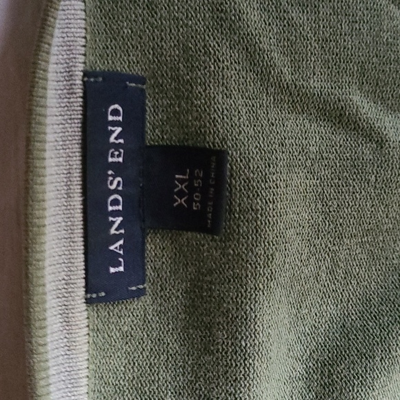 Lands' End Men's V-Neck Cotton Sweater - Picture 2 of 4